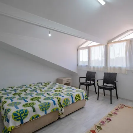 Captivating Flat Close To Inlice Beach With Terrace In Fethiye Göcek